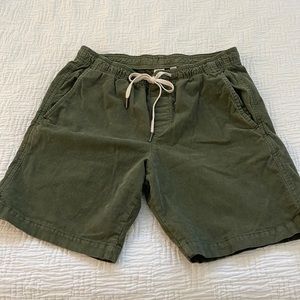 NWOT Gap Men’s Shorts Olive Green Corduroy Small